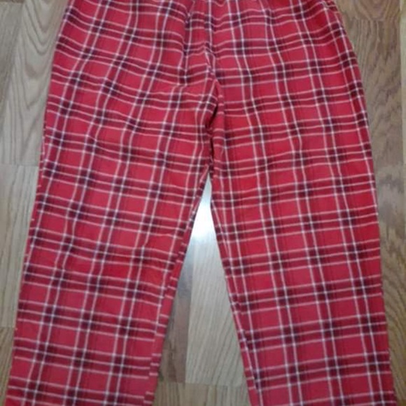 Mix of pjs - Picture 7 of 8